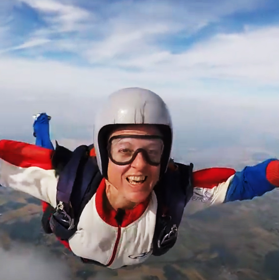 Vanessa Delarue, aventurière en parachute